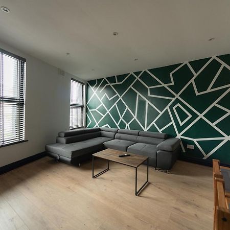 Lovely 2-Bed Apartment In Blackpool Secret House المظهر الخارجي الصورة